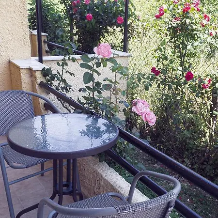 Chrysanthi Melitsa Apts. Szidári