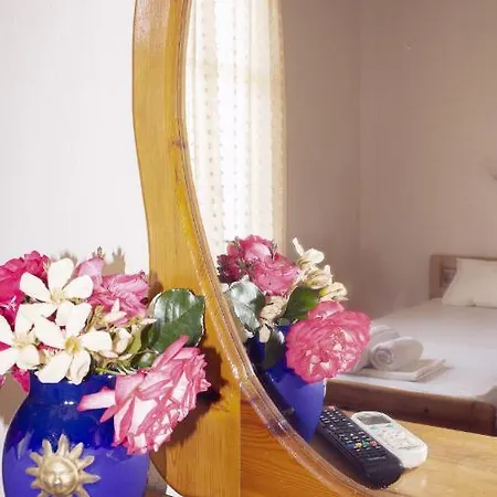 Chrysanthi Melitsa Apts. * Szidári
